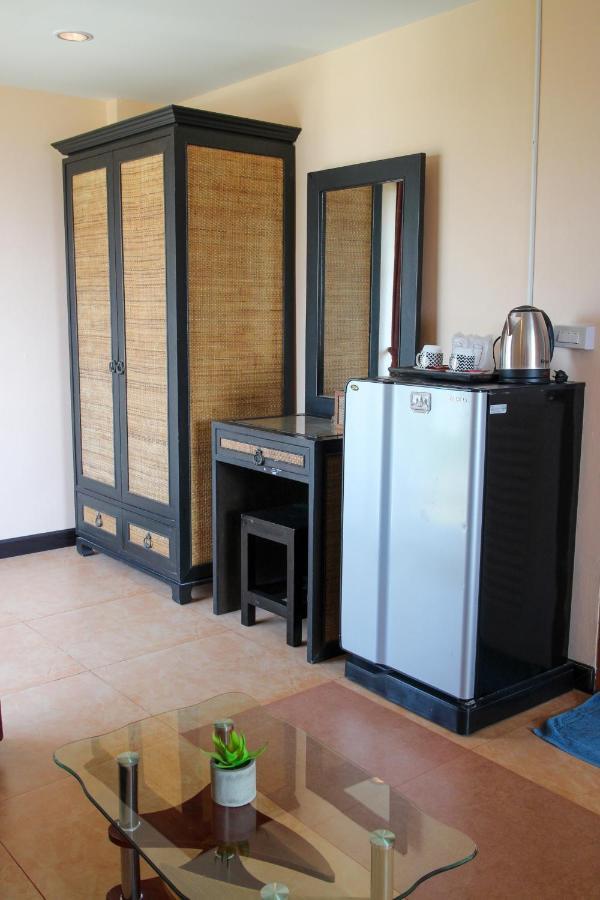Spa Guest House Jomtien Beach Exterior photo