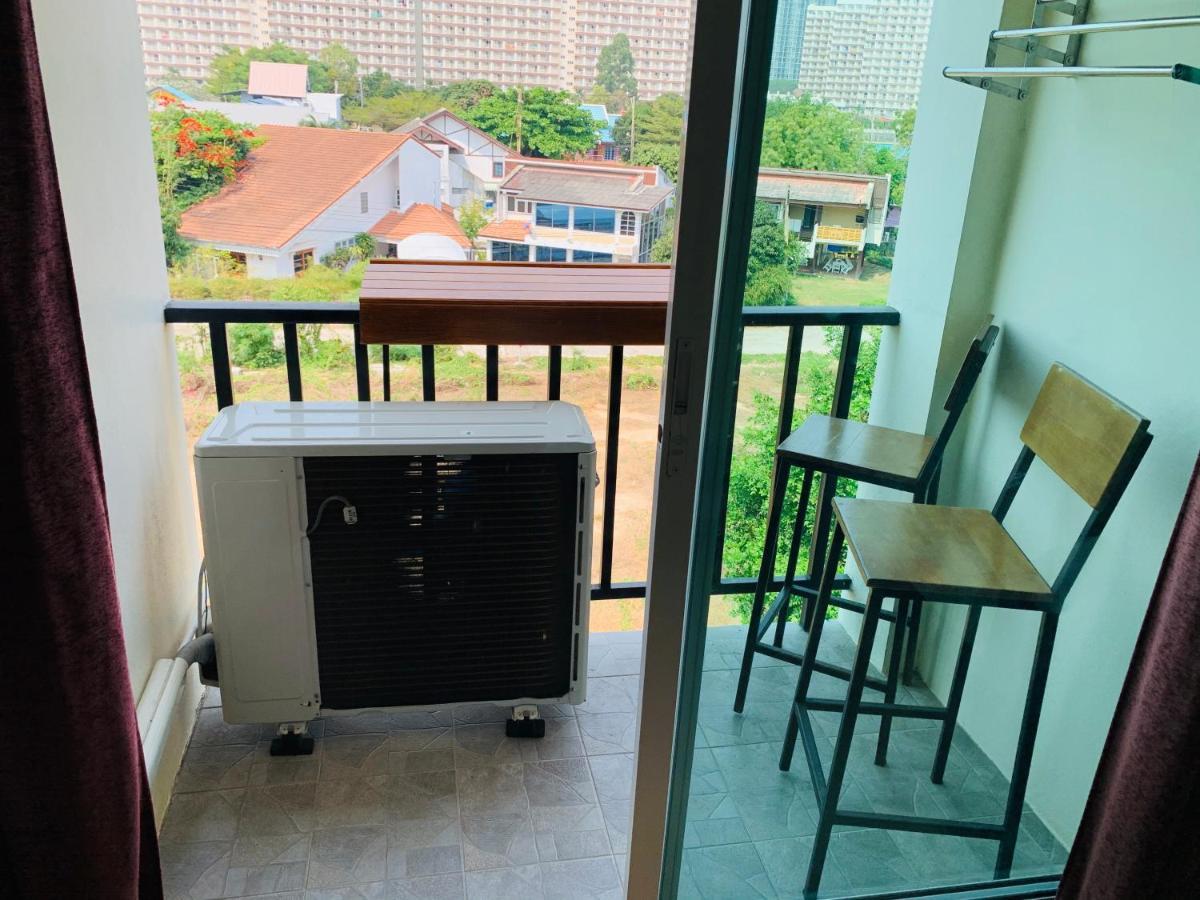 Spa Guest House Jomtien Beach Exterior photo